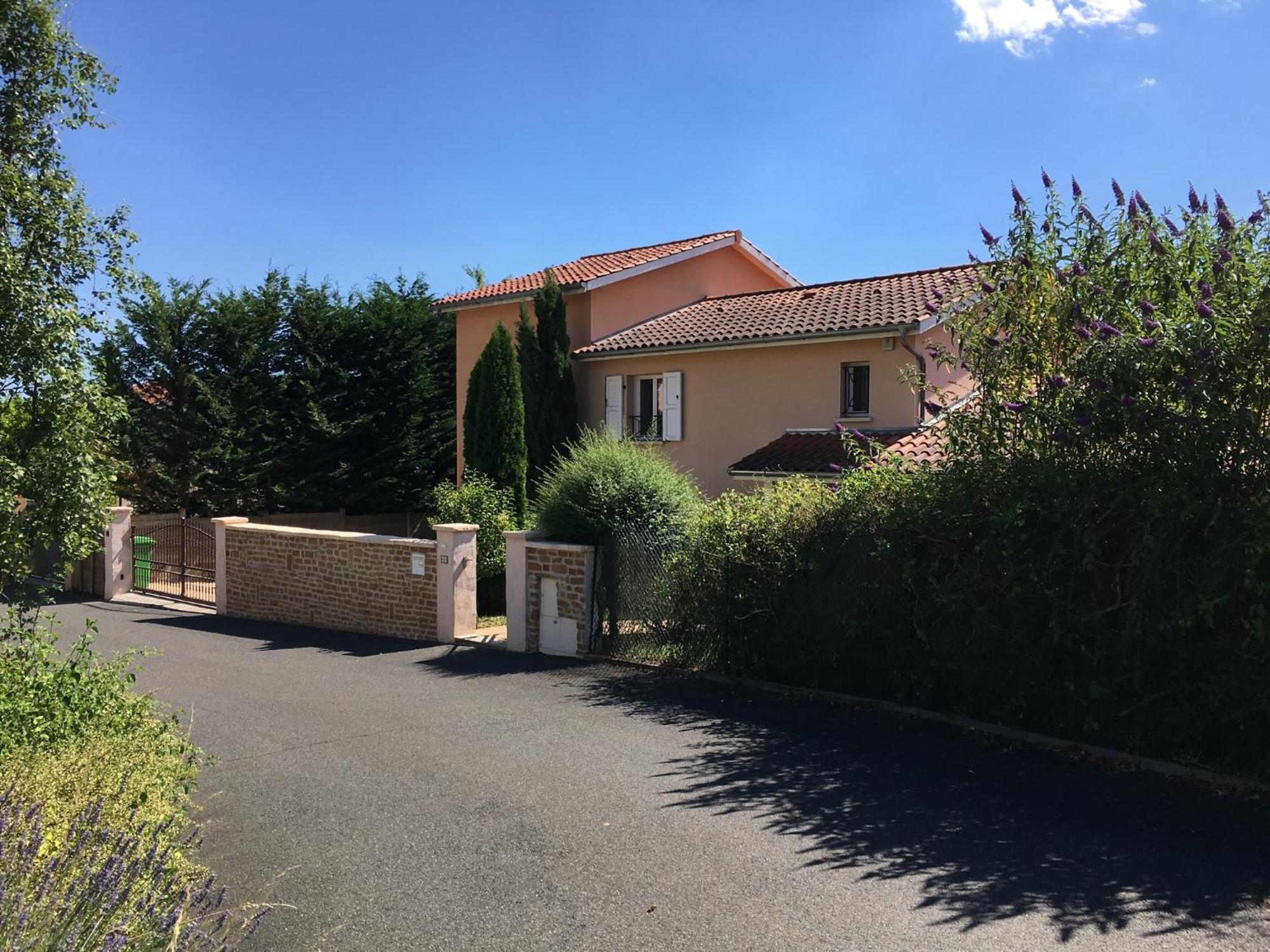 L'Oree De Marcy Exterior photo